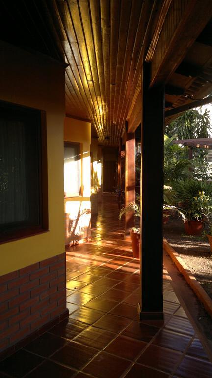 Hosteria Los Helechos Puerto Iguazu Exterior photo