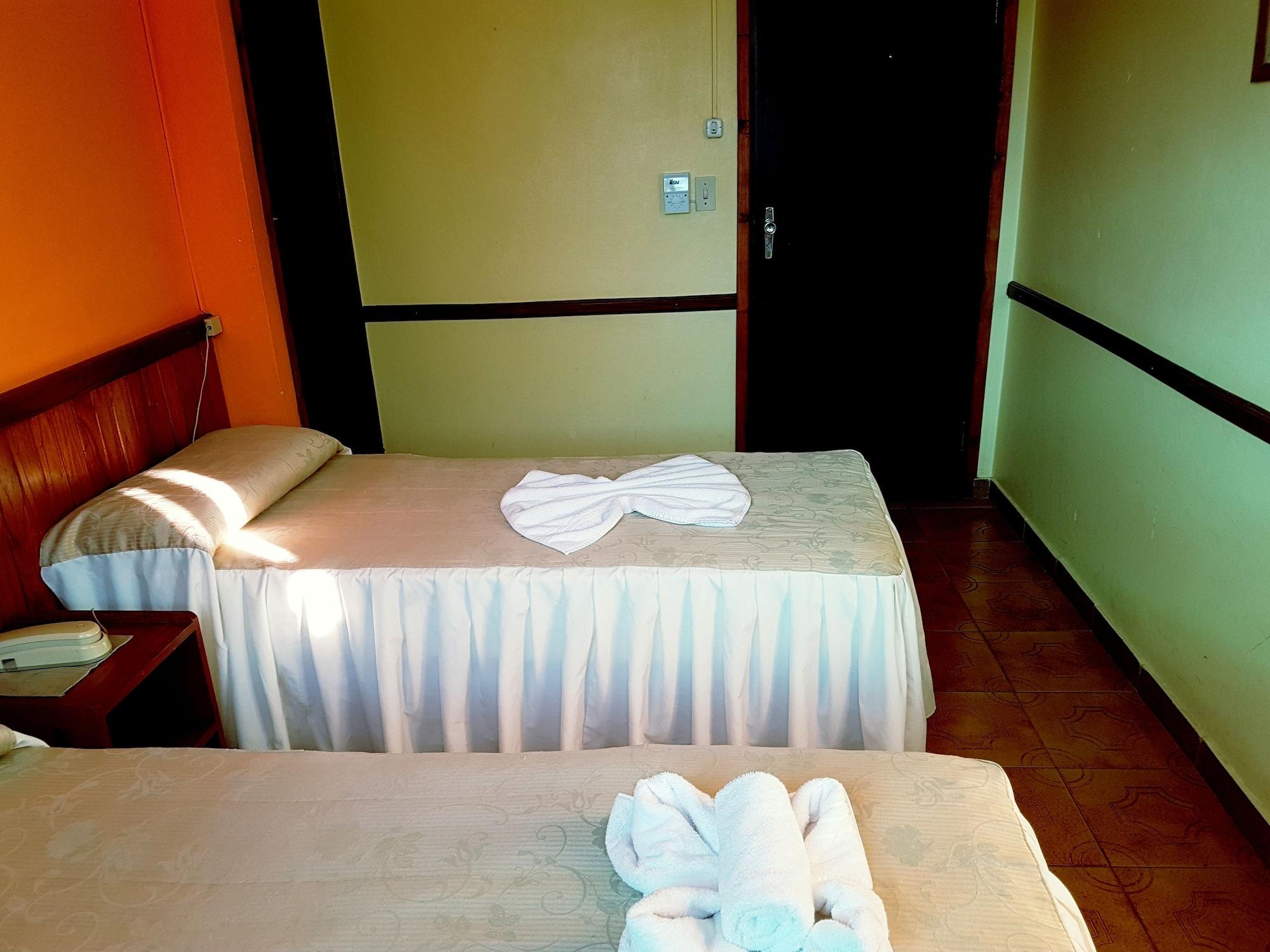 Hosteria Los Helechos Puerto Iguazu Exterior photo